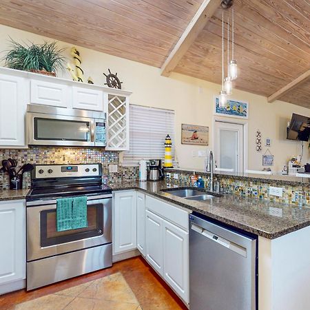 Apartament Sail Away At Pirate'S Bay Unit 113 Port Aransas Zewnętrze zdjęcie